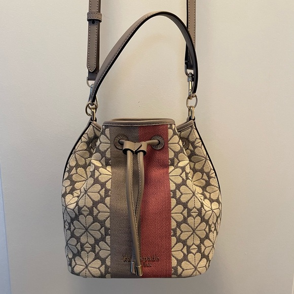 kate spade Handbags - Kate Spade Flower Jacquard Stripe Medium Bucket Bag in Gray Japan Exclusive